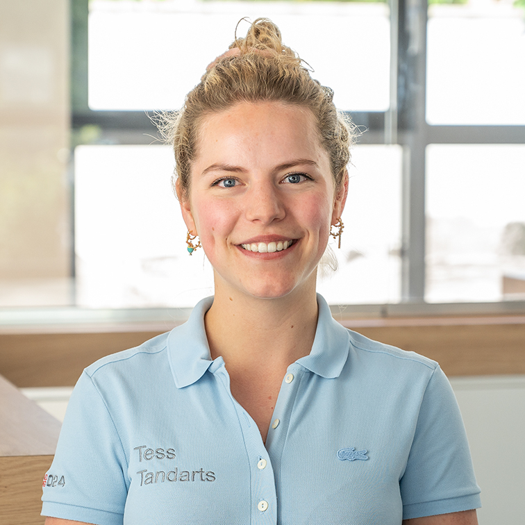 Tess Scholtus, tandarts bij Mondzorg024